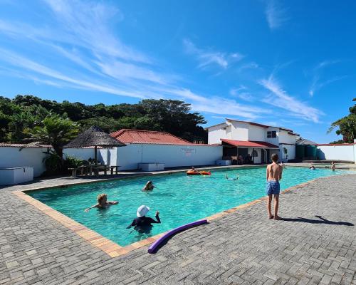 Kolam renang di atau dekat dengan Myne Beach House