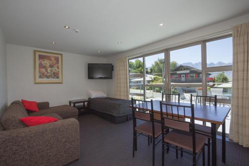 Posezení v ubytování Autoline Motel Queenstown