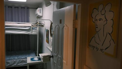ソウルにあるJinho's Guest Houseの図面付きの部屋