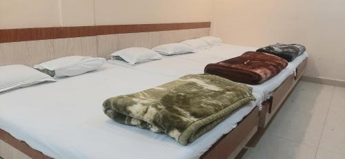 HOTEL DWARKA NILAYAM – Photos 3