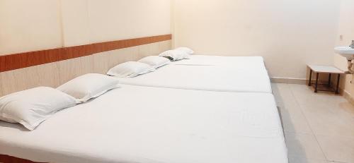 HOTEL DWARKA NILAYAM – Photos 2