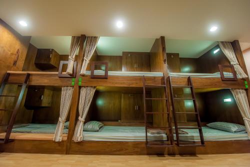 Bunk bed o mga bunk bed sa kuwarto sa Full House