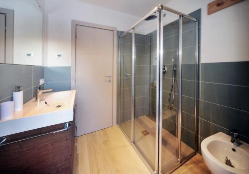 Koupelna v ubytování Appartamenti Residence Lares Ossana