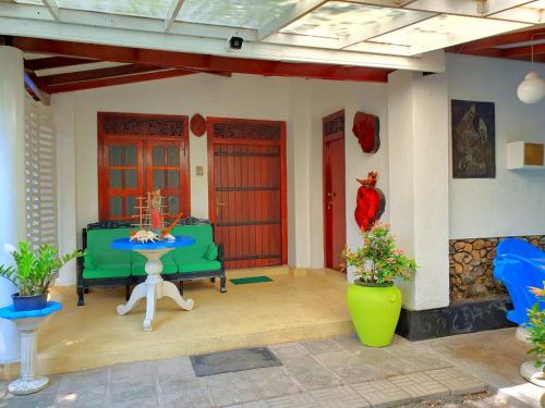 Patio nebo venkovní prostory v ubytování R Home Stay