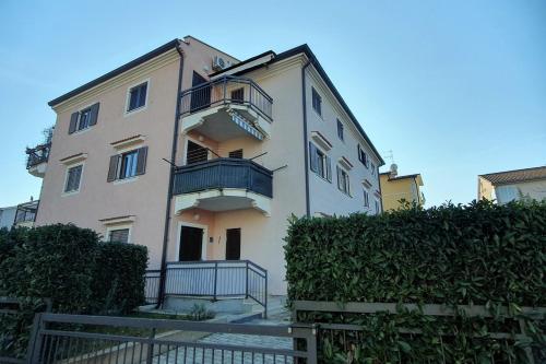 Apartment Hrast for max 5 persons Poreč 600m from the beach