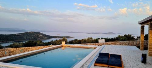 Robinson House Seaway with pool – Photos 4
