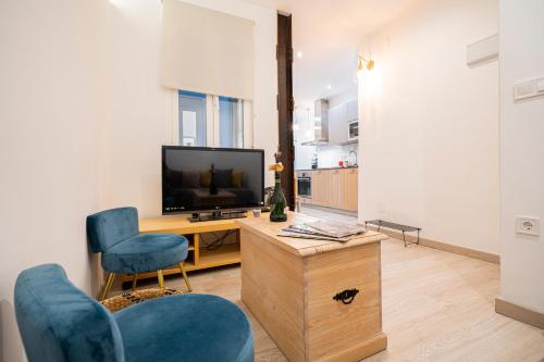 For You Rentals COZY APARTMENT TEMPORAL IN BARRIO SALAMANCA JOG48