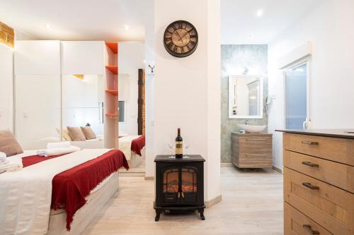 Postel nebo postele na pokoji v ubytování For You Rentals COZY APARTMENT TEMPORAL IN BARRIO SALAMANCA JOG48