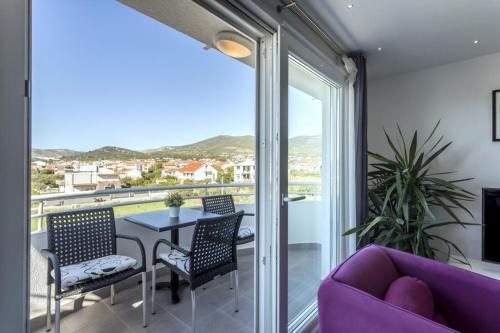 Apartment in Kastel Novi with balcony, air conditioning, W-LAN, washing machine 5105-1