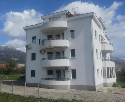 Apartment in Kastel Novi with balcony, air conditioning, W-LAN, washing machine 5105-1