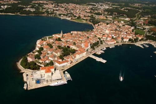 Studio apartment in Porec with balcony, air conditioning, WiFi 4676-6
