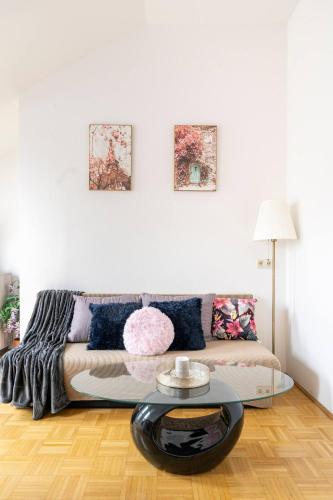 Yeshello Central Station