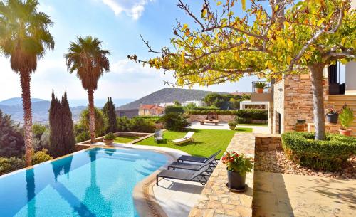 Luxurious Villa Dionysus with a swimming pool and sea view
