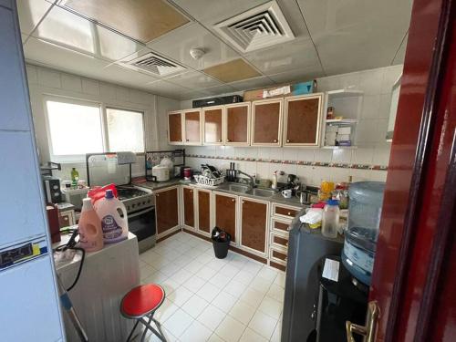  Private Room&Bath (WiFi Netflix) -  Room  picture :   Tea/Coffee maker    Air conditioning    Hot tub                       