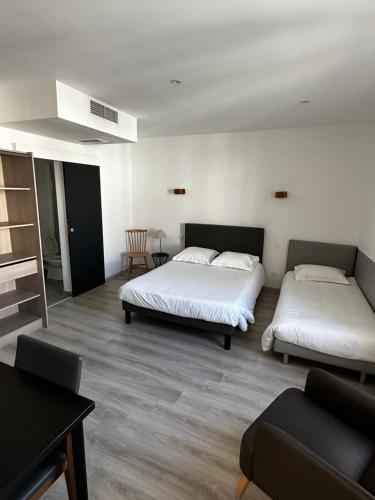 LE CENTRAL – Photos 2