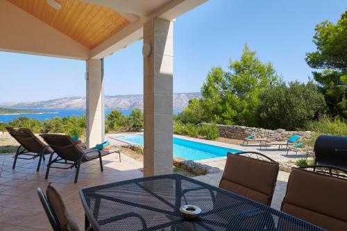 Gallery image of Modern Villas Aphrodite X and Hermes VII, Hvar Island in Rudina