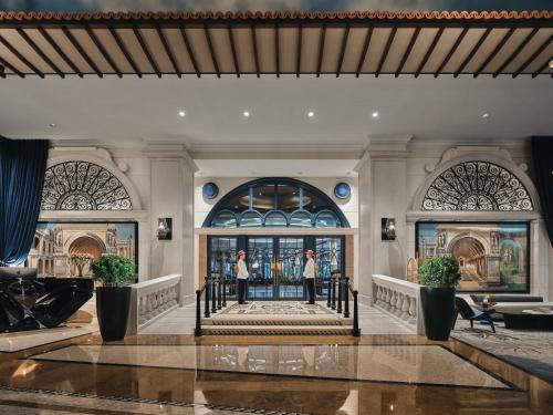 Hotel Indigo Shenzhen Overseas Chinese Town by IHGにあるシーティングエリア