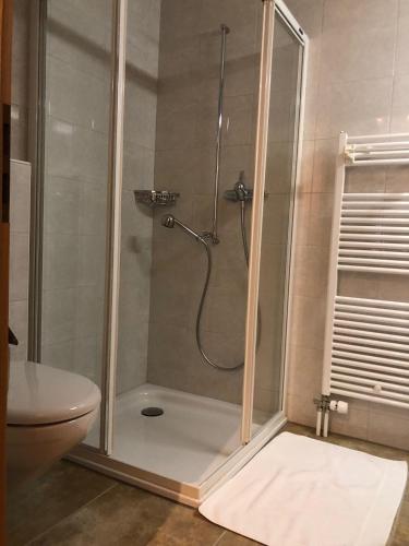 Komfortabel, Perfekte Lage, neue Wohnung, gratis P photo 3