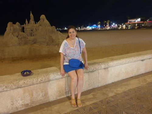 Alquiler universidades malvarrosa Playa Maritim Valencia
