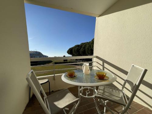 Studio Cabine 4 Couchages avec Terrasse et Parking Privé, Accès Direct Plage - Port Camargue - FR-1-250-245