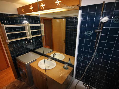 Appartement 2 pièces pour 4 pers. au centre de Méribel avec balcon et WIFI - FR-1-411-878