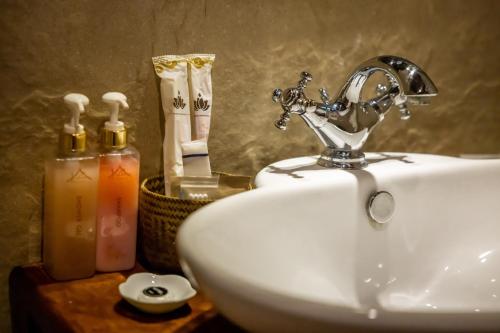 Ένα μπάνιο στο Sada Hotel
