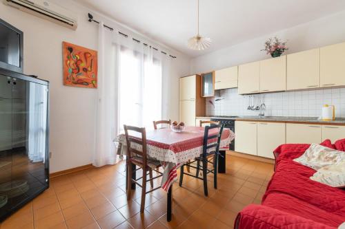 Lo Scolaro via Nora – Photos 2