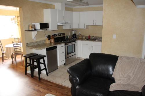 Kuchyňa alebo kuchynka v ubytovaní Selah Retreat Guesthouse B&B