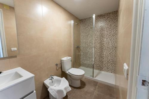 Ванна кімната в Precioso apartamento en altura