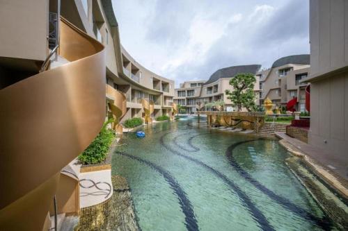 Bazén v ubytování Metadee Concept Hotel nebo v jeho okolí