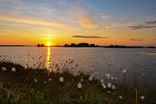 Solopgangen eller solnedgangen set fra campingpladsen