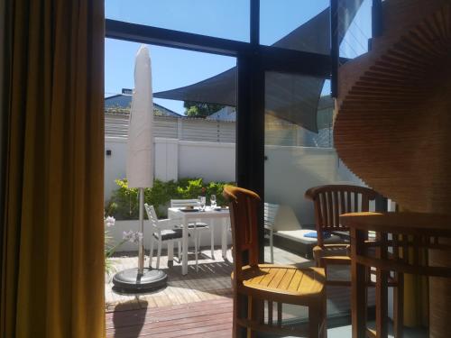 Χώρος καθιστικού στο Cape White Villa