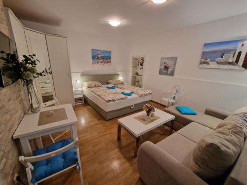 Studio Apartment LIMONA