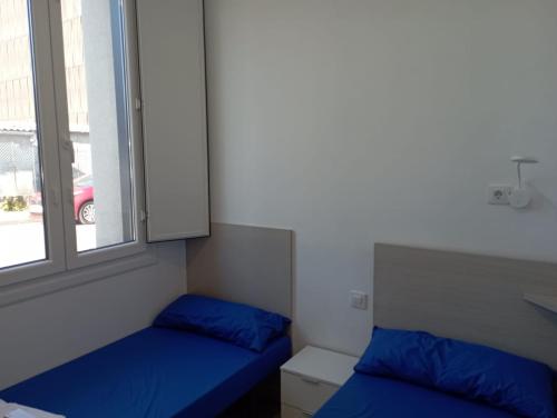 Ruang duduk di Hostel Albergue O Mesón