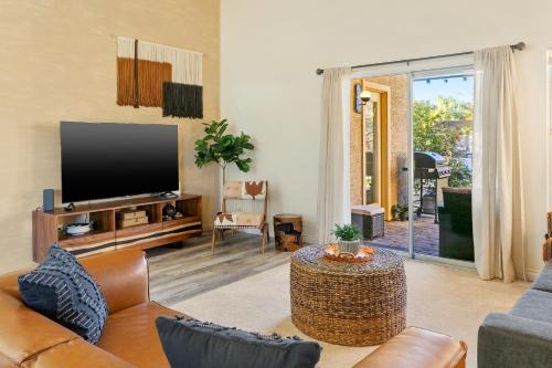 Desert Chic Retreat – Photos 2