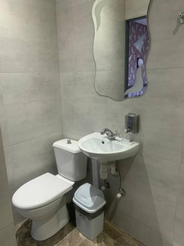 Ένα μπάνιο στο Na Bukovinskoy Guest House