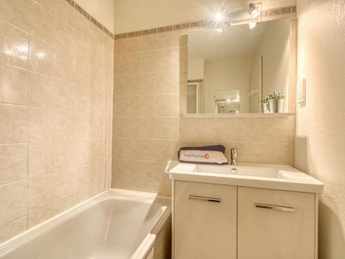 Apartment Port d'Attache-3 by Interhome
