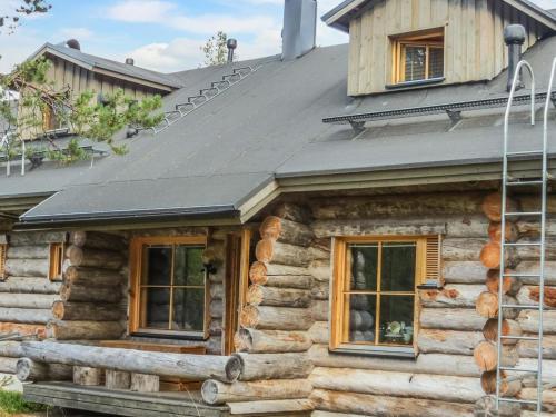 Budova, kde se prázdninový dům nachází