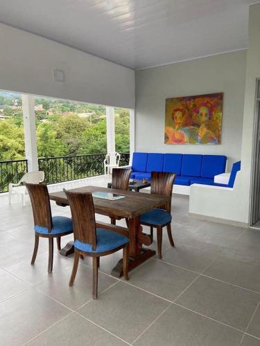 Ruang duduk di Casa La Felisa hospedaje campestre Pandi cundinamarca
