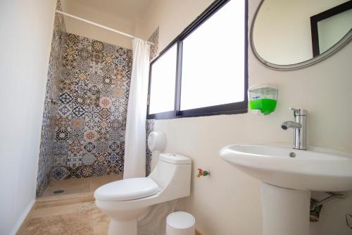 Koupelna v ubytování Hostal 170
