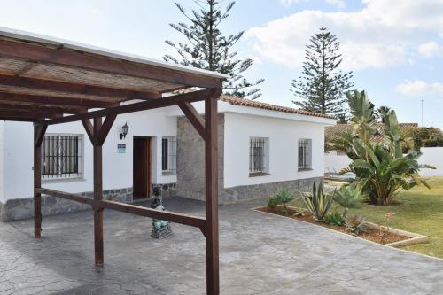 Fotografia z galérie ubytovania Villa María Elena, en Fuente del Gallo v destinácii Conil de la Frontera