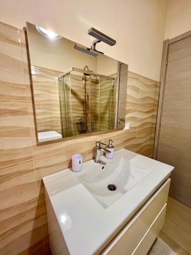 Bilik mandi di Casa Riva Mare