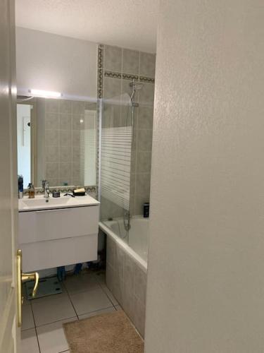 Appartement T2 proche de la plage avec parking gratuit