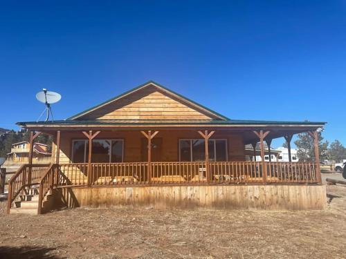 Stonewall Meadows Cabin with views! – Photos 5