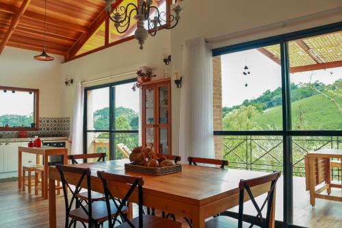 Linda vista pras montanhas a 5 min da cidade
