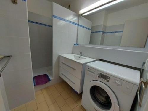 Photo de la galerie de l'établissement Charmant Studio Cabine à Marseillan-Plage avec Parking Privé - FR-1-326-702, à Marseillan