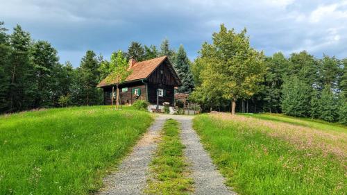 Waldhäuschen ADAM - Charmantes Refugium zum Abschalten