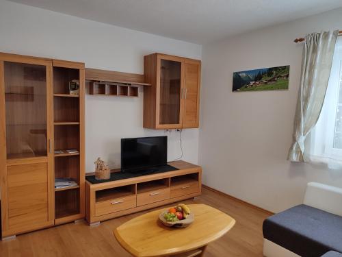 TV a/nebo společenská místnost v ubytování Mountain alpine