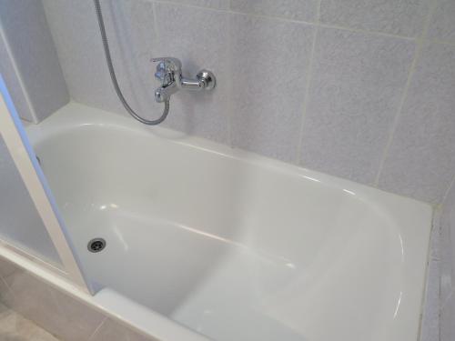 Ένα μπάνιο στο Hostal Gúdar