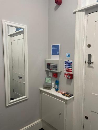 Gambar di galeri bagi 264 The Road End di Liverpool